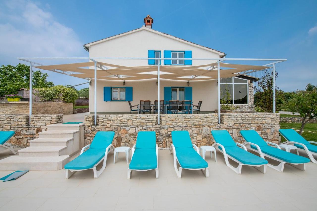 Villa Tanga โรวีน ภายนอก รูปภาพ