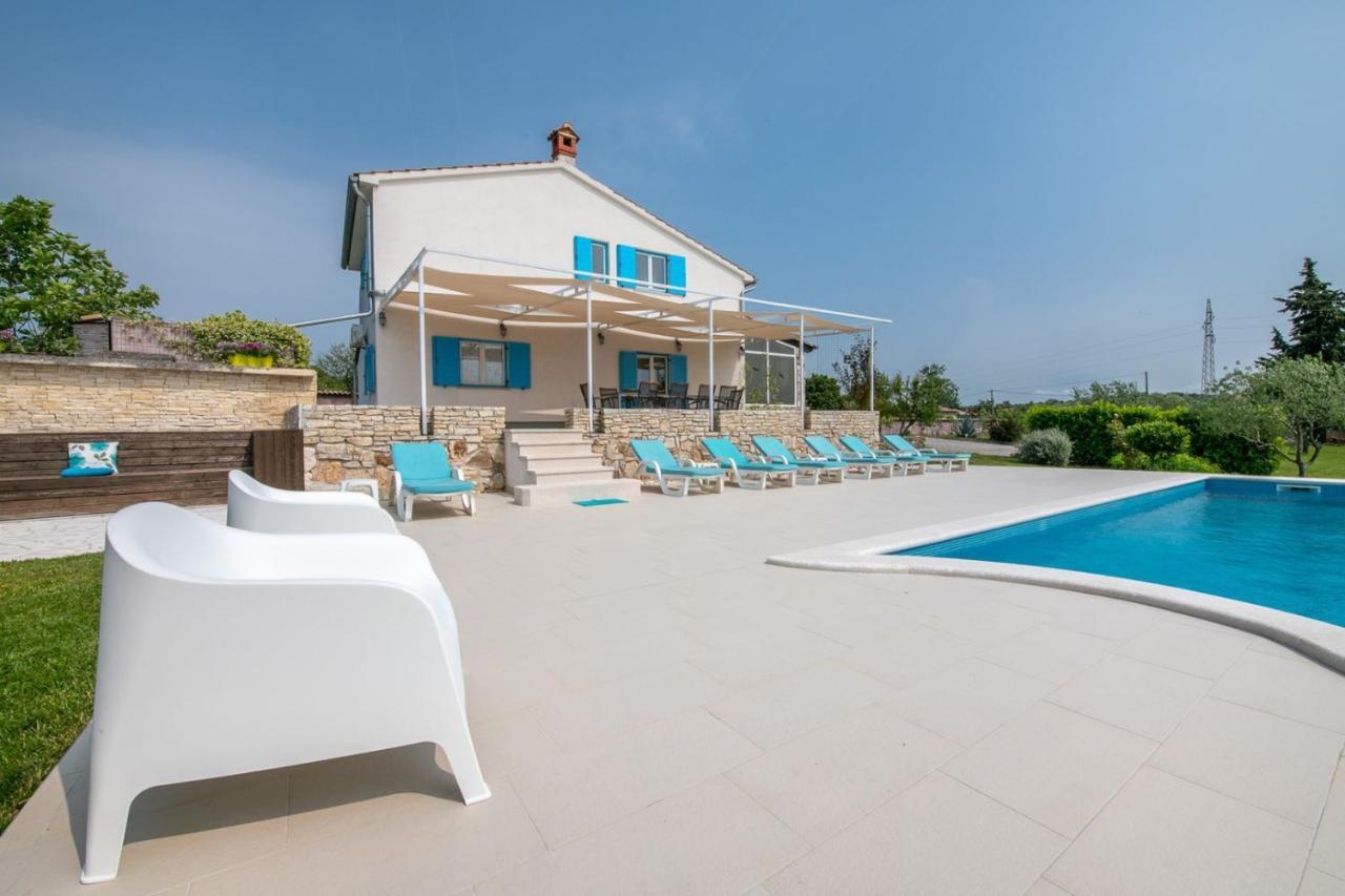 Villa Tanga โรวีน ภายนอก รูปภาพ